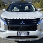 Mitsubishi outlander suv van executive car rental van vancouver 1