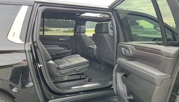 Chevrolet Suburban Van executive car rental van vancouver 8